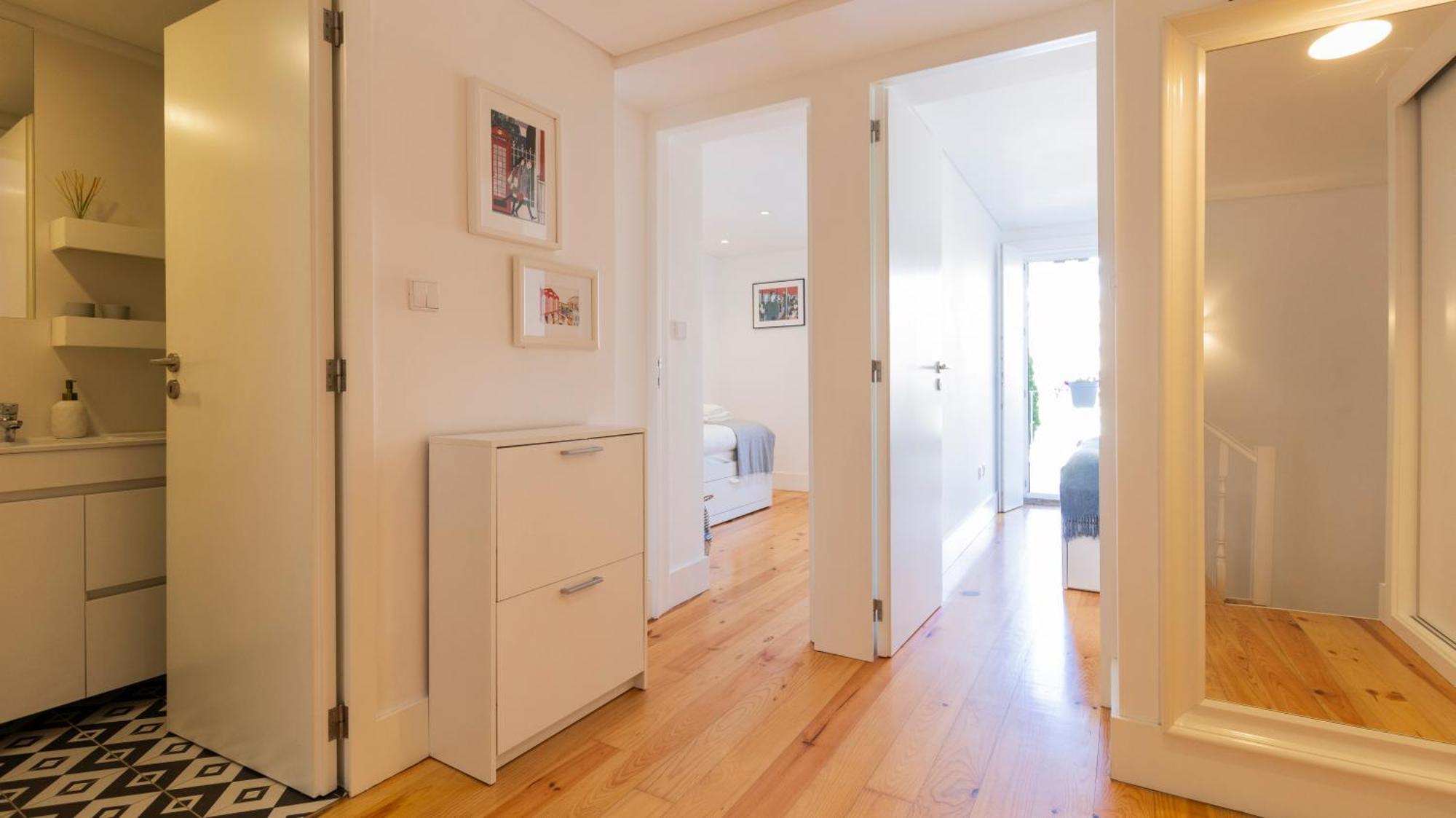 City Center Duplex W Patio By Lovelystay Porto Eksteriør billede