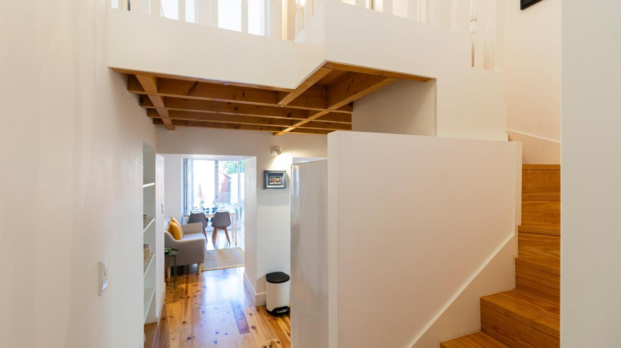City Center Duplex W Patio By Lovelystay Porto Eksteriør billede