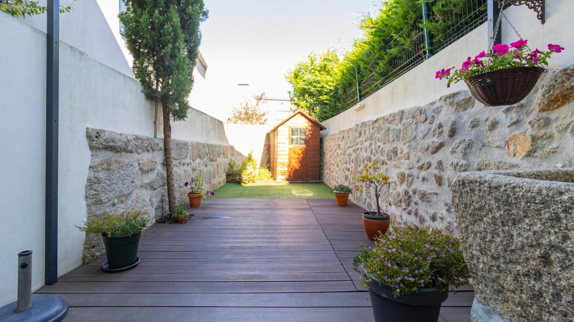 City Center Duplex W Patio By Lovelystay Porto Eksteriør billede